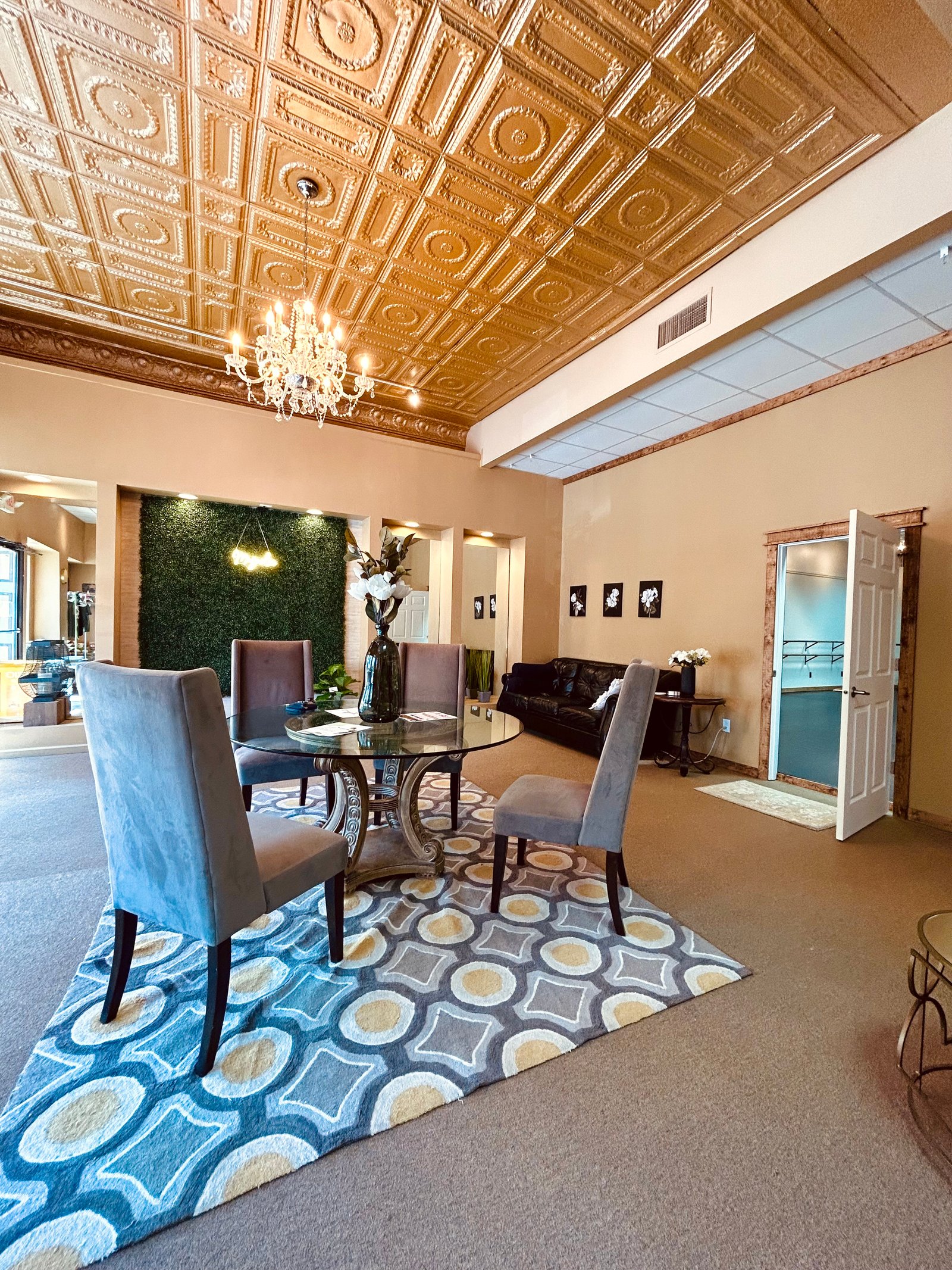 Magnolia Dance Stusio Lobby